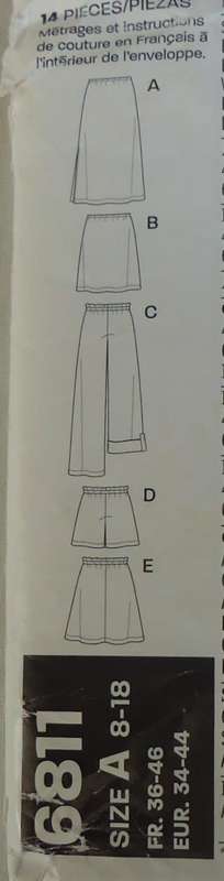 NEW LOOK PATTERNS 6811 SET OF SKIRTS & PANTS-SHORTS SIZE 8 - 18 COMPLETE