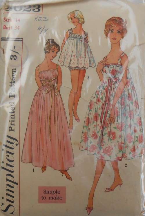 VINTAGE SIMPLICITY 3023  LADIES NIGHTGOWN & PANTIES   SIZE 14 BUST 34 COMPLETE-UNCUT-F/FOLDED-ZIPLOC