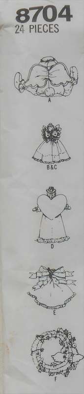SIMPLICITY 8704 CHRISTMAS DECORATIONS-ANGEL TREE TOPPER-DECORATIONS-BUNNY-WREATH- COMPLETE-UNCUT-F/F