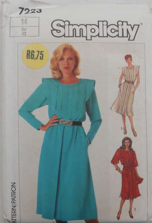 SIMPLICITY 7223  DRESS SIZE 14 COMPLETE