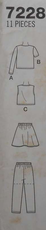 SIMPLICITY 7228 GIRLS KNIT TOPS-SKIRT-PANTS-SHORTS SIZE 7-8-10 YEARS COMPLETE-UNCUT-F/FOLDED