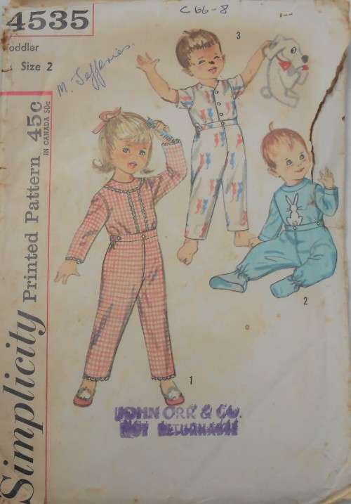 V/VINTAGE SIMPLICITY 4535 TODDLERS PJS SIZE 2 YEARS COMPLETE WITH TRANSFER