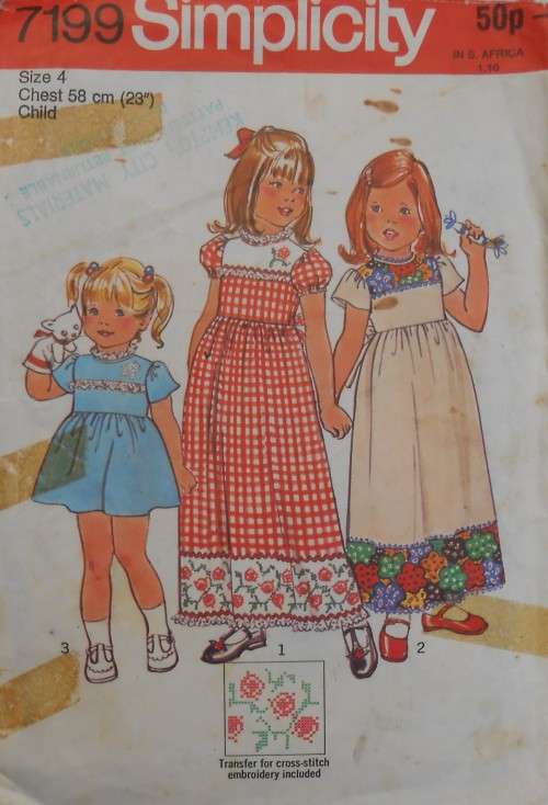VINTAGE SIMPLICITY 7199 GIRLS DRESS IN 2 LENGTHS SIZE 4 YEARS CHEST 58 CM COMPLETE WITH TRANSFER