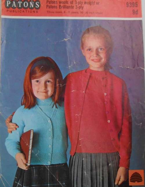 PATONS 9395  TWINSETS THREE SIZES FOR AGES 6 - 11 YEARS SIZES 26 - 30`