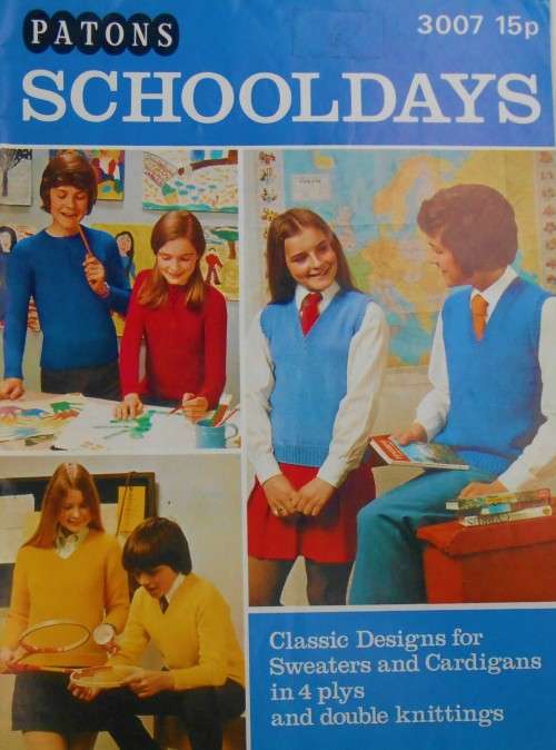 PATONS 3007  SCHOOLDAYS - CLASSIC DESIGNS FOR SWEATERS & CARDIGANS - 20 PAGES