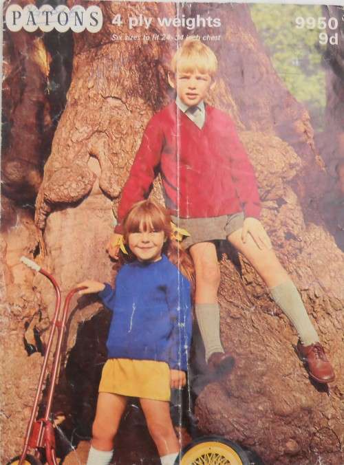 PATONS  9950 - RAGLAN SWEATERS  TO FIT 24 - 34`