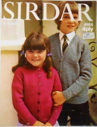 SIDAR 4164 SCHOOL CLASSICS BOYS & GIRLS PULLOVER & CARDIGAN SIZES 6 - 10 YEARS