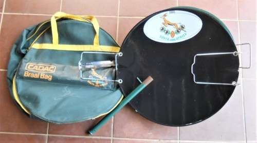 RUGBY 1995 WORLD CUP CADAC SKOTTEL GREEN+ PRINTED 1995 RUGBY LOGO+CADAC BRAAI BAG IN GREEN & GOLD