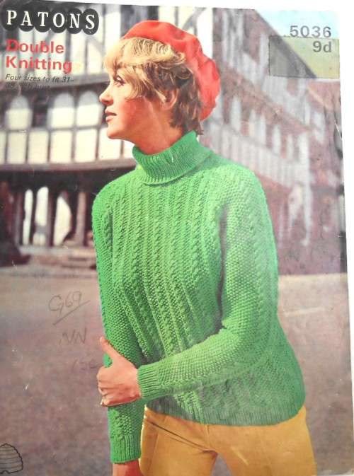 PATONS 5036  TURTLE NECK SWEATER TO FIT 31 - 38
