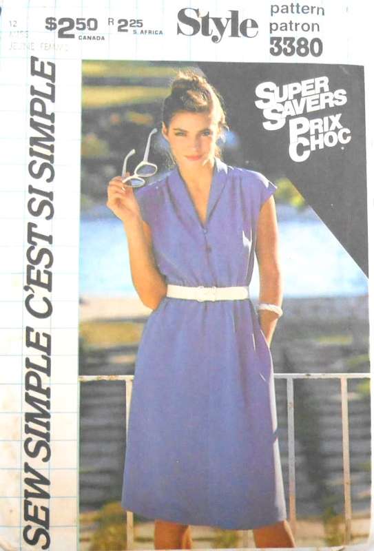 STYLE 3380 PULLOVER DRESS SIZE 12 BUST 87 CM COMPLETE-UNCUT-F/FOLDED