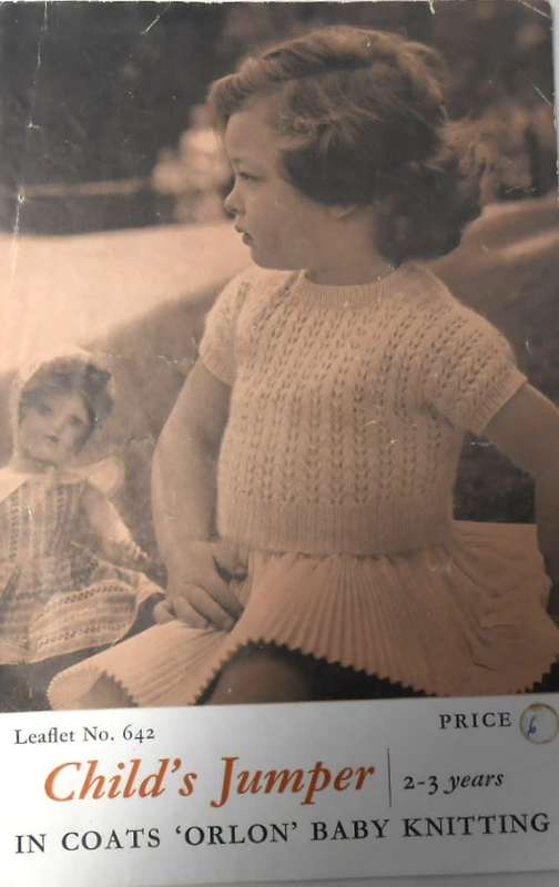 COATS 642 `CHILD`S JUMPER  FOR 2 - 3 YEARS