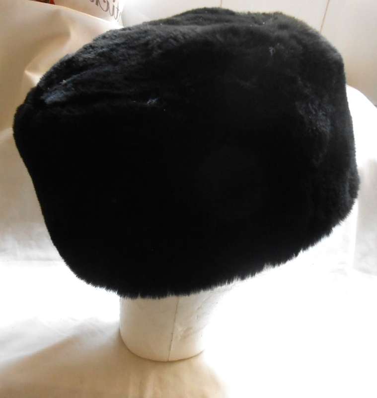 STUNNING BLACK FAUX FUR COSSACK HAT FROM WOOLIES
