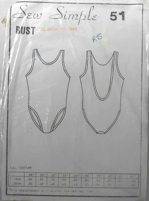SEW SIMPLE 51 -FULL COSTUME SIZE 30- 76 CM
