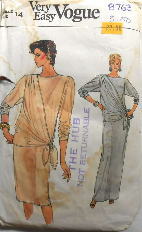 VOGUE 8763 LOOSE FITTING PULLOVER DRESS WITH DRAPE SIZE 14 COMPLETE-ZIPLOC
