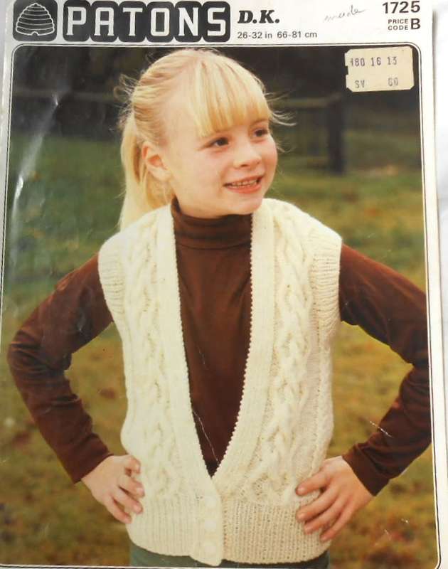 PATONS 1725 -JUNIOR FASHION WITH CABLING SIZE 26-32 OR 66- 81 CM