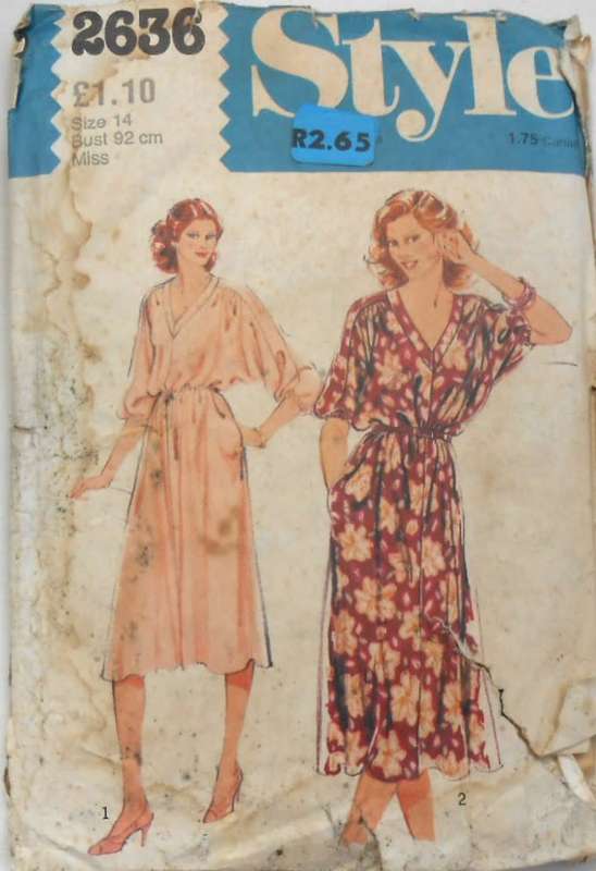 STYLE 2636 PULLOVER DRESS SIZE 14 BUST 92 CM COMPLETE-OLD WATERMARK ON COVER-ZIPLOC