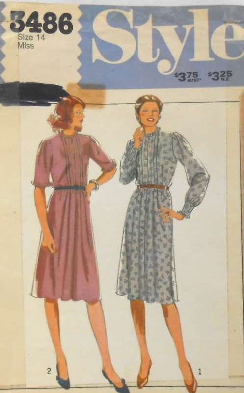 STYLE 3486 SET OF PULLOVER DRESSES SIZE 14  COMPLETE--ZIPLOC