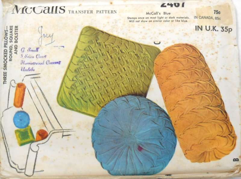 McCALLS 2467 THREE SMOCKED PILLOWS-ROUND-SQUARE-BOLSTER COMPLETE-UNCUT-F.FOLDED
