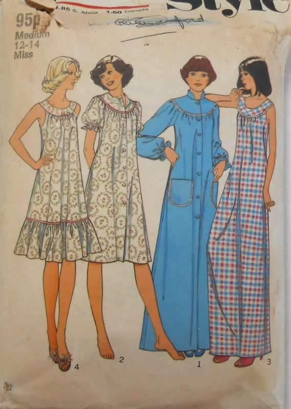 STYLE 1721 HOUSECOAT-NIGHTDRESS SIZE MEDIUM 12-14-THE POCKET IS NOT SUPPLIED
