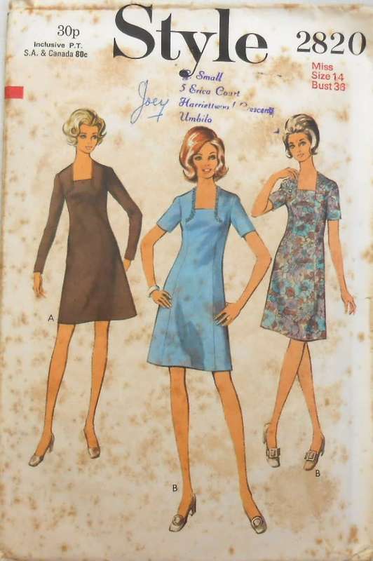 VINTAGE STYLE 2820 DRESS WITH SQUARE NECKLINE SIZE 14 BUST 36 COMPLETE