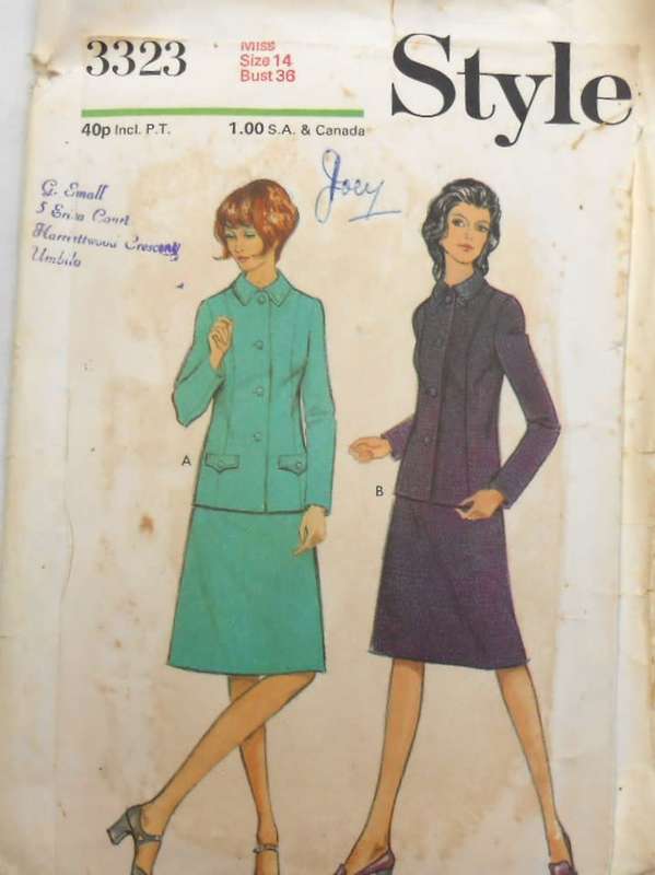 VINTAGE STYLE 3323 LADIES SUIT SIZE 14 BUST 36 COMPLETE-SUPPLIED IN AN ENVELOPE