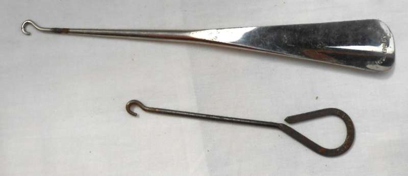 VINTAGE BRANDED CUTHBERTS SHOE HORN & BOOT LACE HOOK-WEAR CUTHBERTS SHOES!