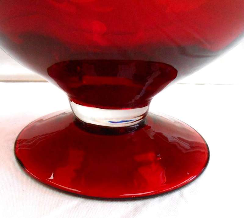 Huge Ruby Red Glass Murano Vase-weight 2008 g height 34 cm in Perfect Condition
