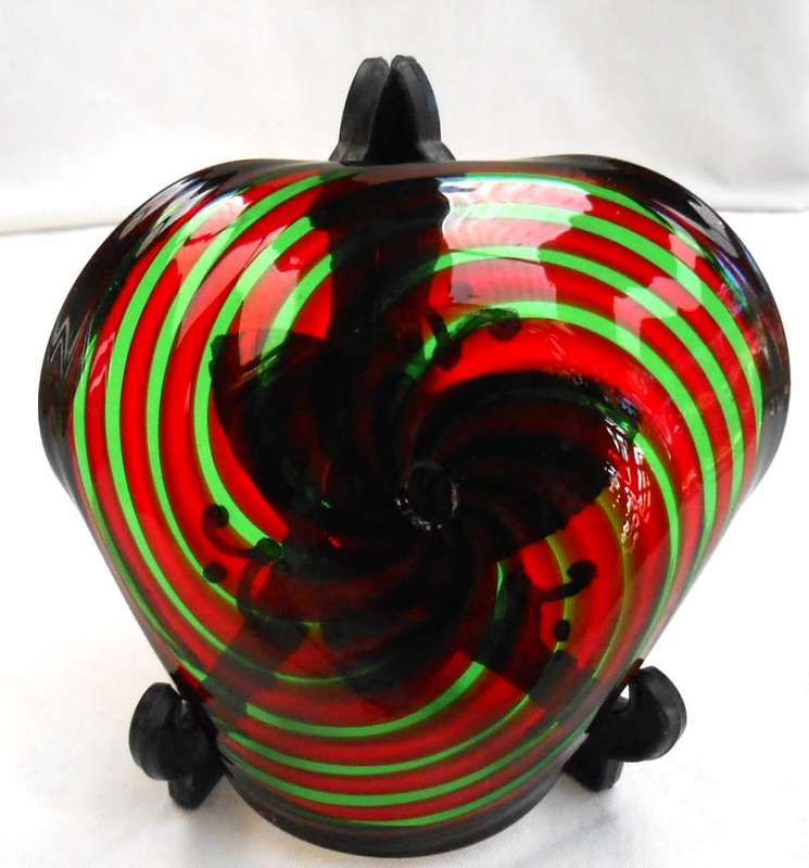 1960s Venetian Murano Salviati Retro Red-Green swirl & Gilt Glass Small Dish, Hand Painted flowers