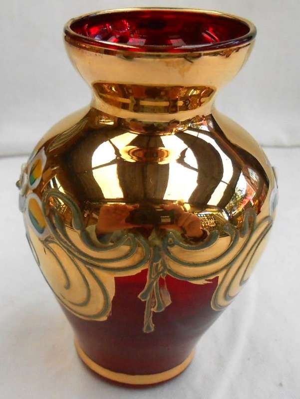 Vintage Heavily Gilded Small Red Venetian Glass Vase 11 cm