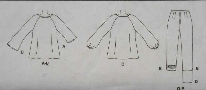 McCALLS 3919 TOP & PANTS IN 2 LENGTHS SIZE 4-6-8-10 COMPLETE-UNCUT-F/FOLDED