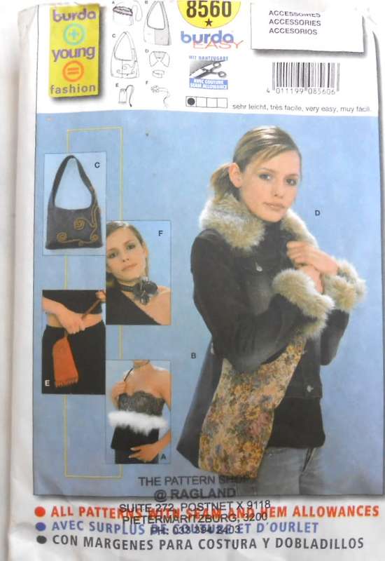 BURDA 8560 LADIES ACCESSORIES ONE SIZE - NO SHOULDER BAG SUPPLIED