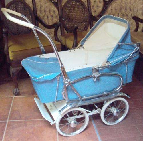 LATE 1950 TO 1960'S PEDIGREE PRAM, CARRYCOT AND PUSHCHAIR COMBINATION - SEE PICS TO APPRECIATE