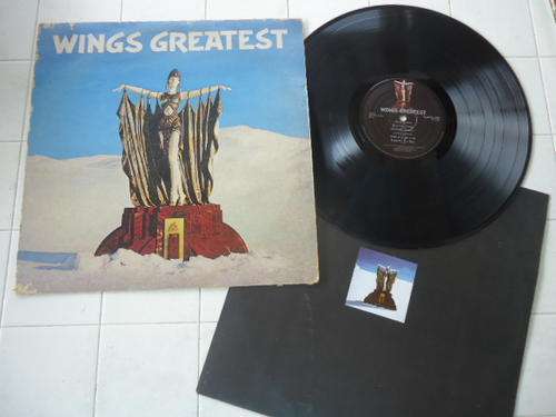 PAUL McCARTNEY & WINGS "WINGS GREATEST"1978 STEREO LP WITH COLOUR INNER SLEEVE & LABELS