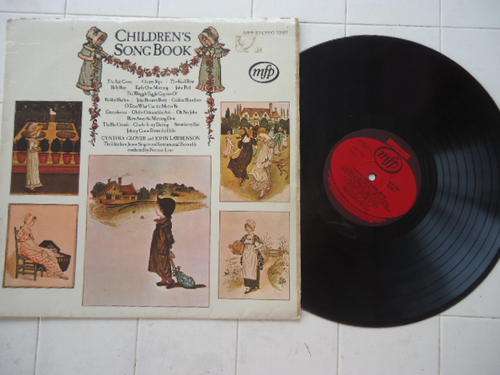 THE CHILDREN'S SONGBOOK - 1970 STEREO LP IN GREAT CONDITION
