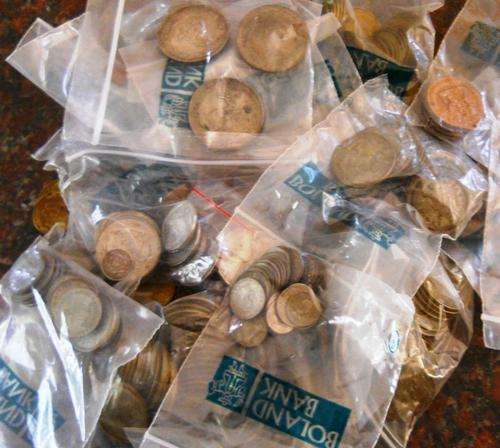 4,2 KG MIX COINS - 1930 UPWARDS - A FEW SILVER COINS - SEE DETAIL BELOW