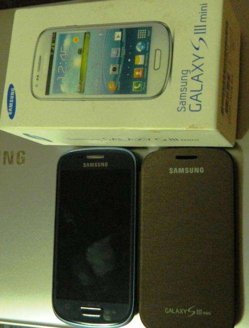 NEW SAMSUNG GALAXY S3 MINI WITH NEW FLIP COVER AND ALL ASSESORIES