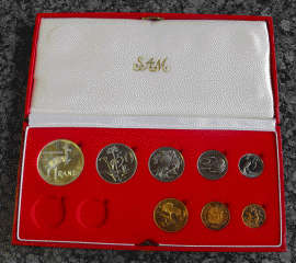** HIGHLY COLLECTABLE * 1965 PROOF SET * IN SAM RED BOX  **