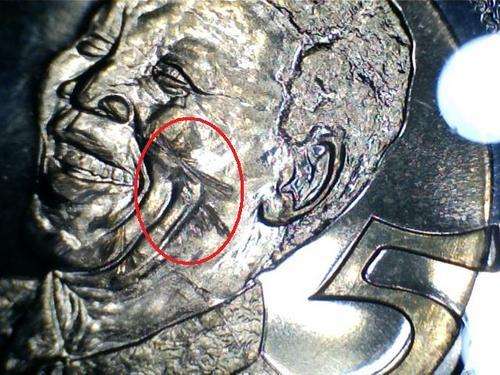 @@ YES rare ErrOr - UNC - MANDELA BIRTH DAY 2008 R5 COIN  @@