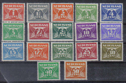 NETHERLANDS 1941 ISSUE MINT FLYING WINGS SET MINT DIFFICULT SET C/V R160.00!!