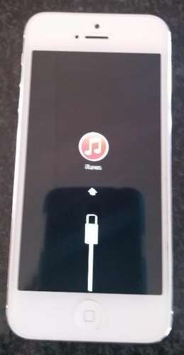 Apple iPhone 5 16GB please read