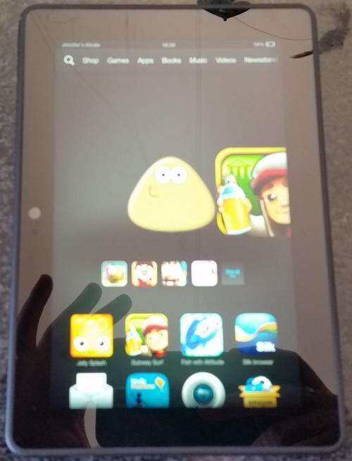Amazon Kindle WiFi C9R6QM 7" Please read