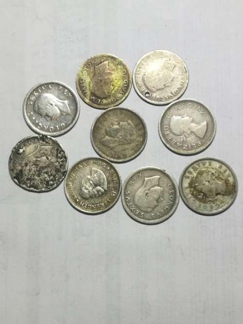 coin lot selection of union of sa sixpence coins and one 1961 5c coin . 9 coins in total