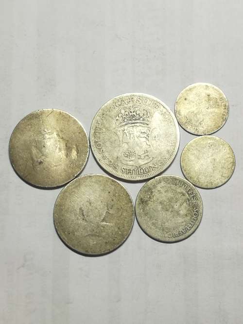 COIN LOT OF UNION OF SA SHILLING AND 6 PENCE COINS SILVER VALUE .