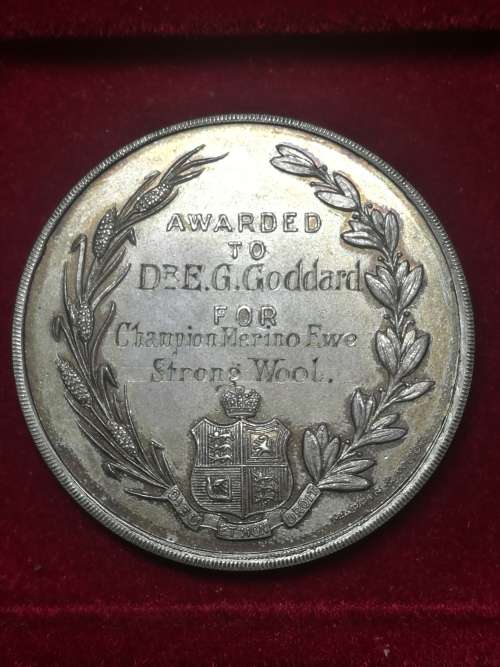 1923 witwatersrand agricultural society medallion 100% silver see description .