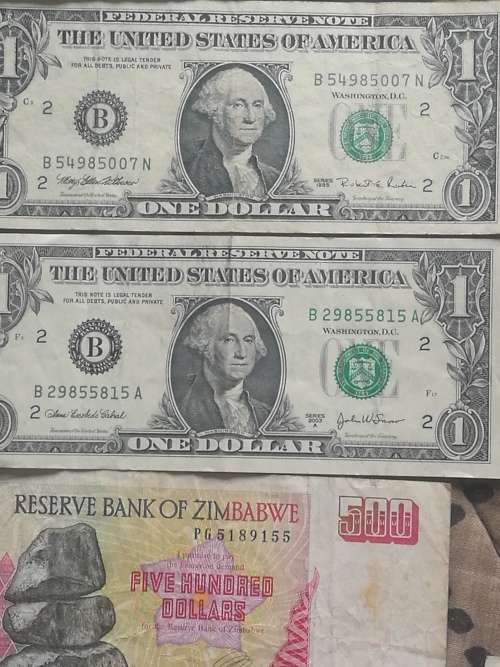 SELECTIO OF WORLDBANKNOTES LOW STARING BID R1. 21 BANKNOTES DENOMATISED.