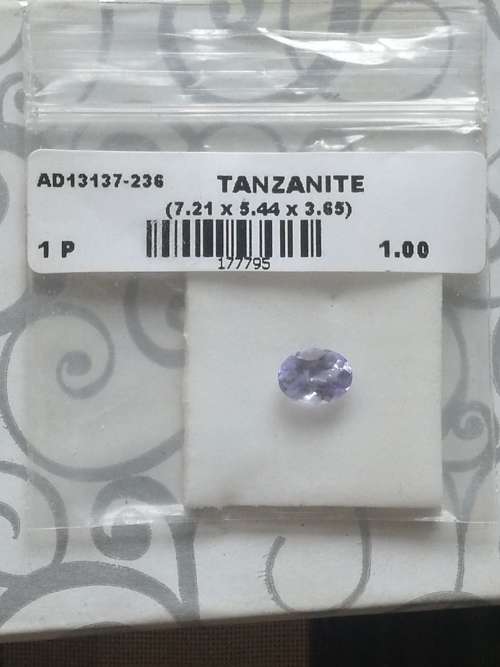 TANZANITE AAA 1CARAT 721 X 544 X 365  COLOUR BLUE - VIOLET