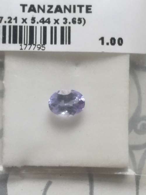TANZANITE AAA 1CARAT 721 X 544 X 365  COLOUR BLUE - VIOLET