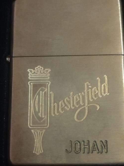 VINTAGE CHESTERFIELD LGHTER ZIPPO IN BOX .