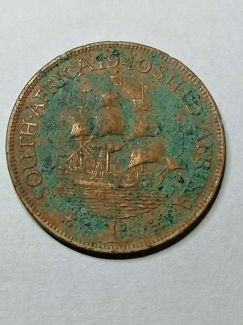 1940 1d COIN ,NO STAR AFTER DATE ,THE RARE ONE FOUND METAL DETECTING.