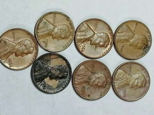 SELECTION OF LINCOLN PENNYS